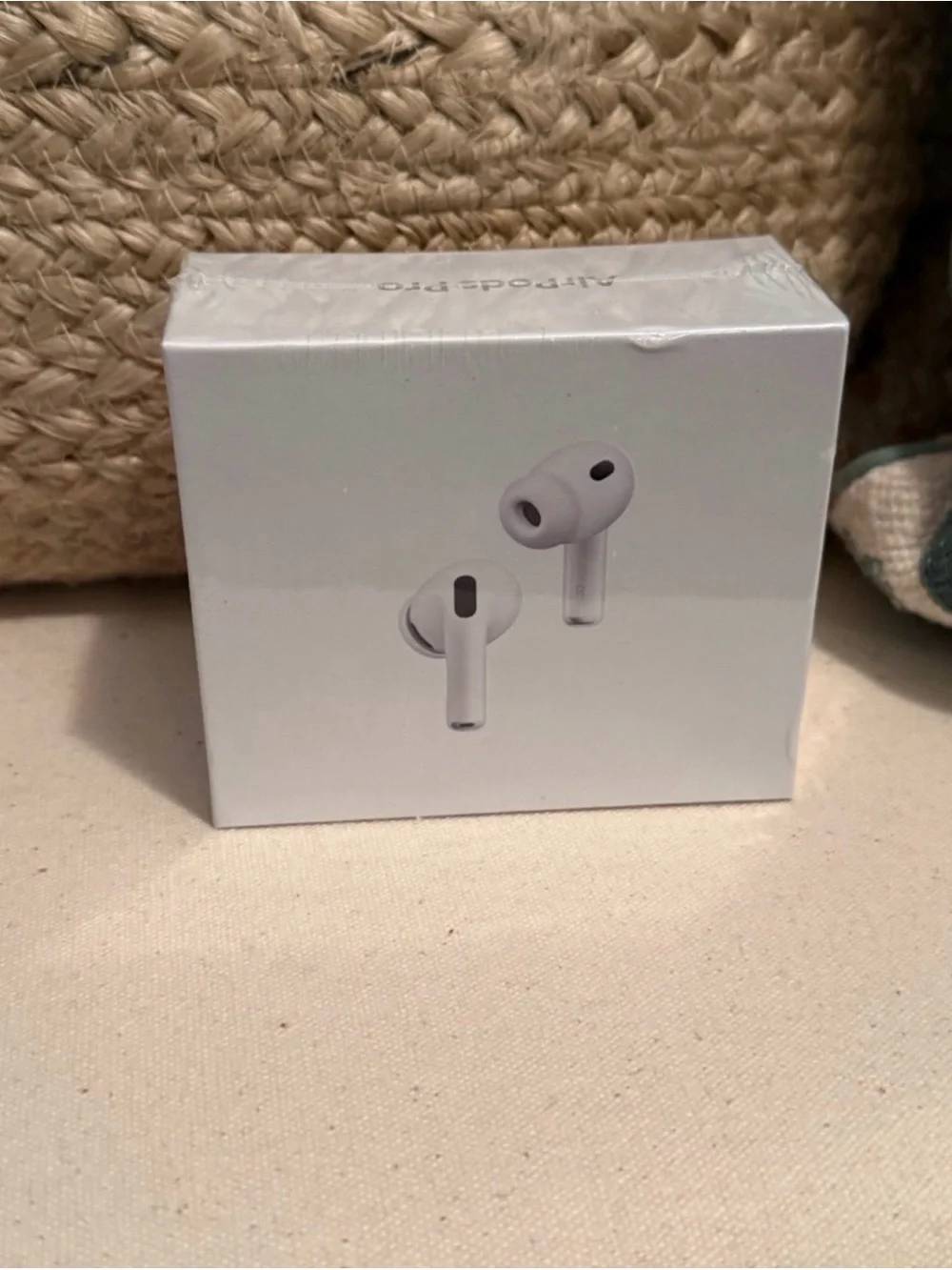 Apple AirPods Pro 3 Wireless Earbuds - White